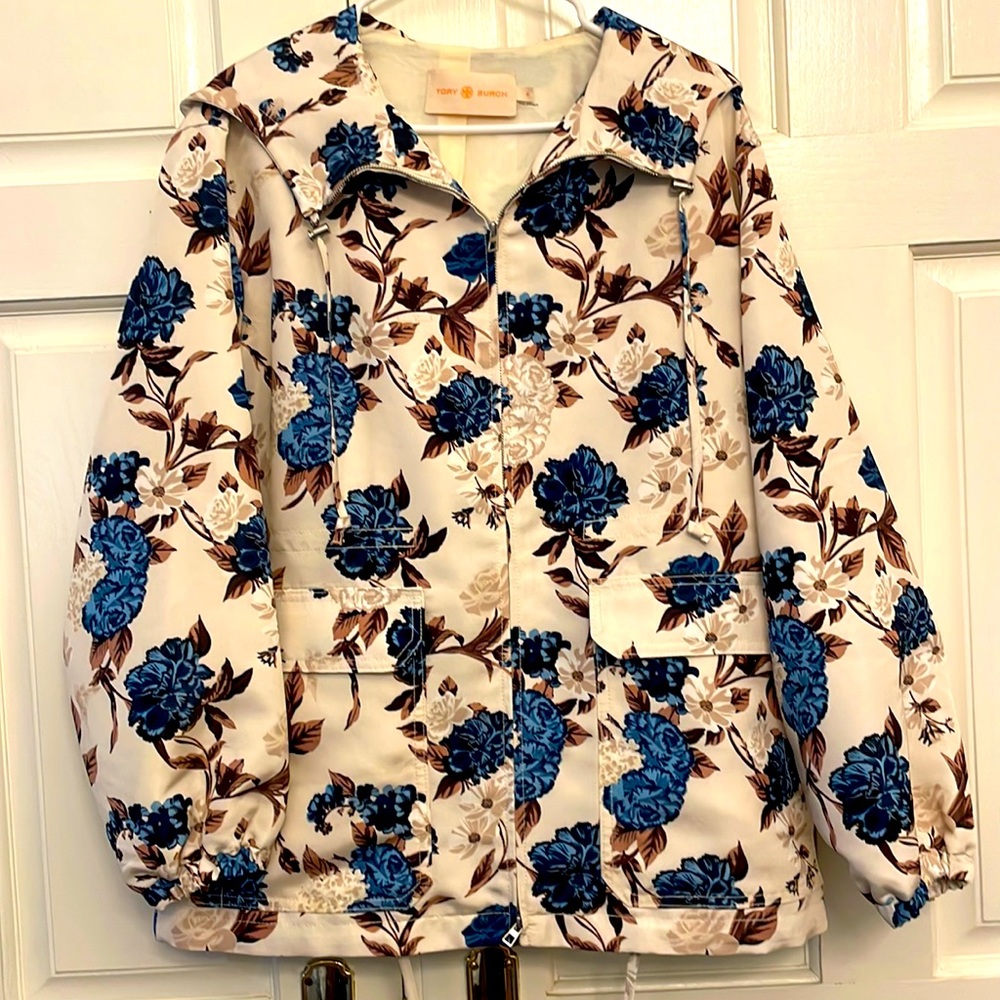 Tory Burch Women’s Hooded Wind Resistant Jacket, Size M. Cream with Blue Floral.